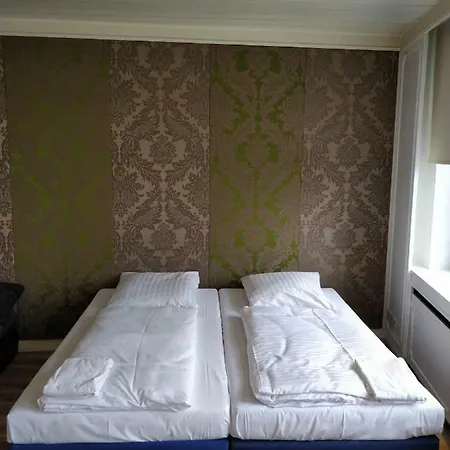 Apartament Avi Burgplatz